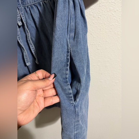 Dress - Picture 3 of 5